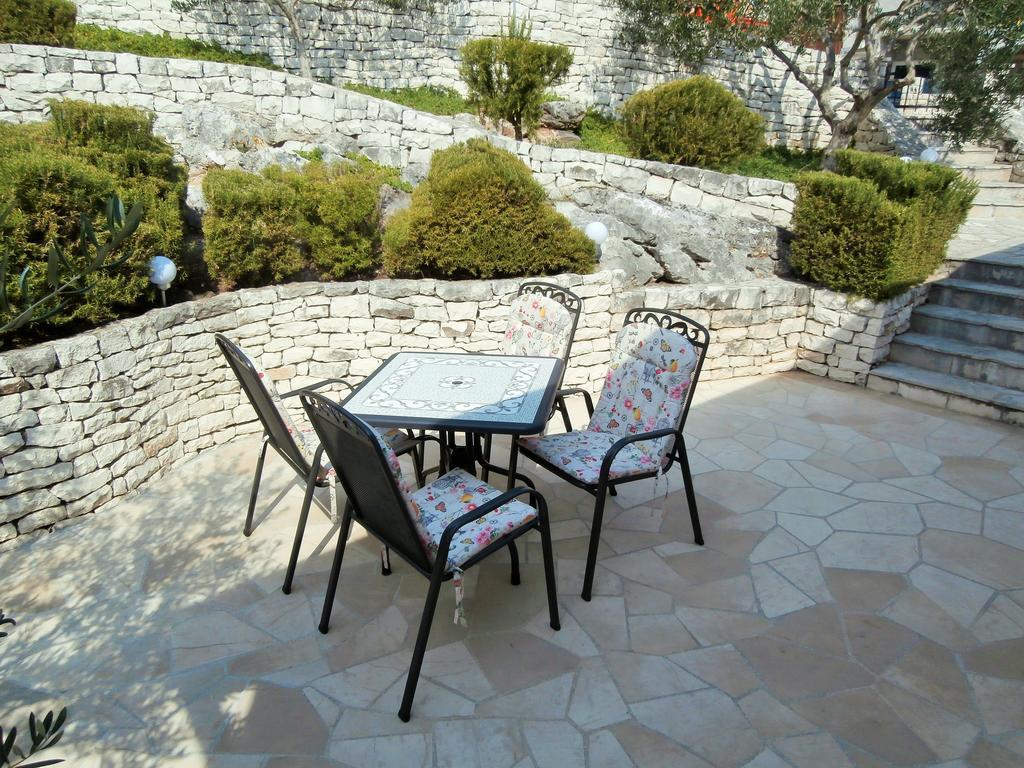 Panorama Postira Apartments Extérieur photo